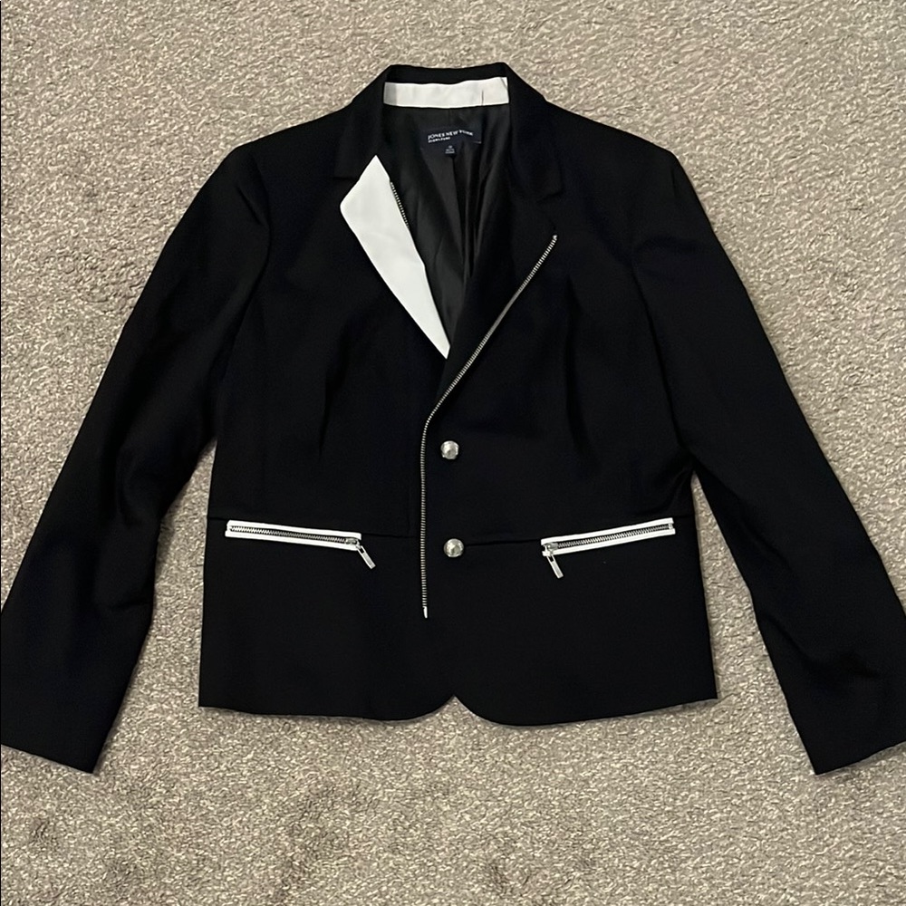 Jones New York Black and White Blazer